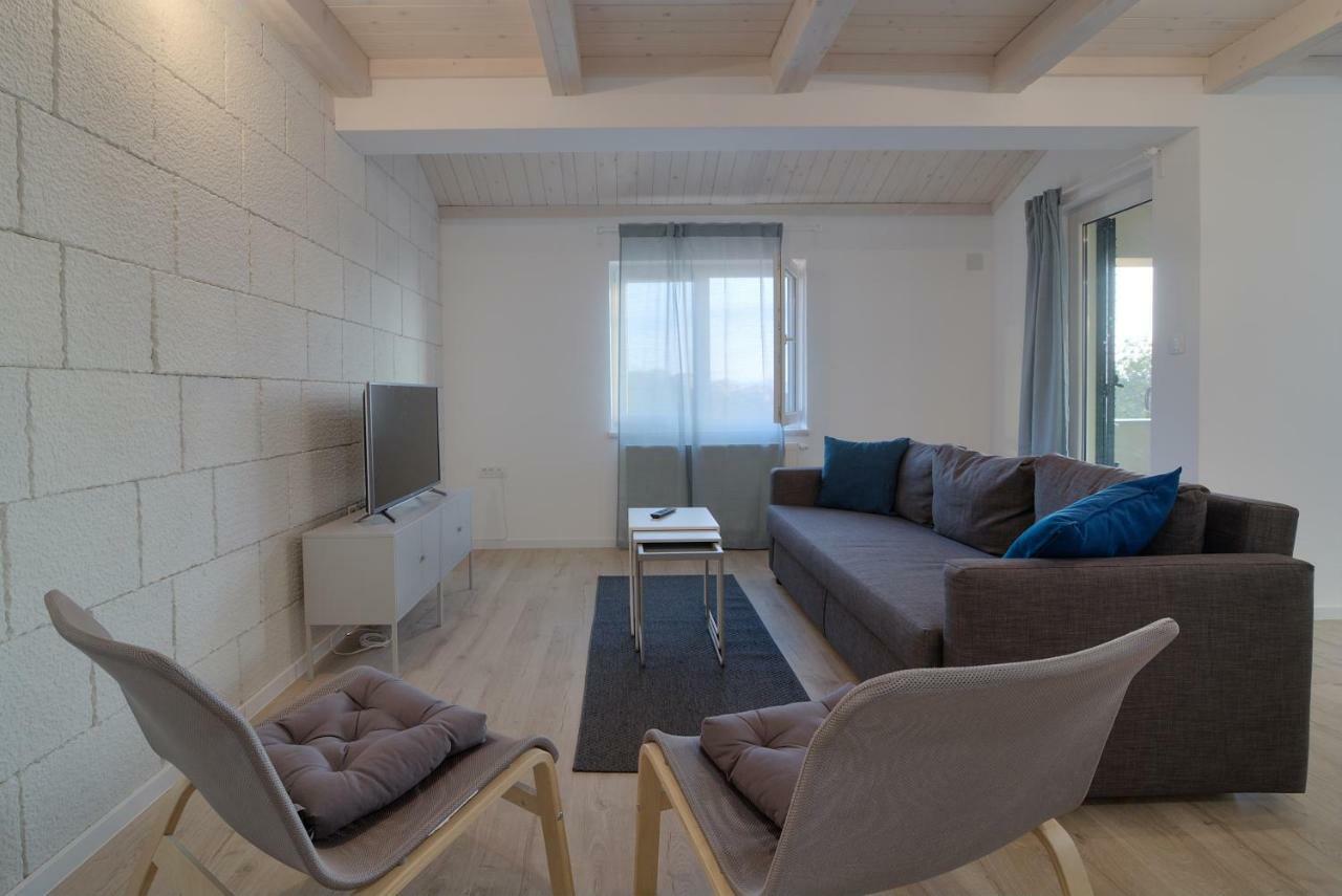 Kuk Apartment *