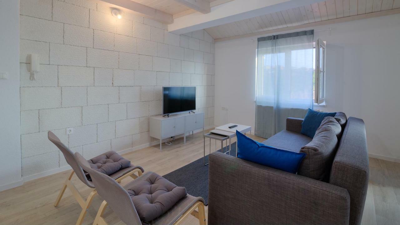 Kuk Apartment *